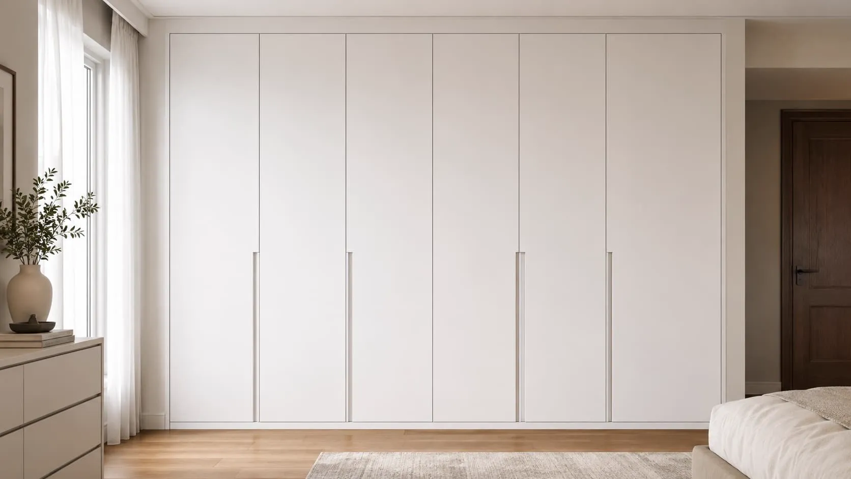 Walk-in closet moderno con iluminación LED y estantes organizados
